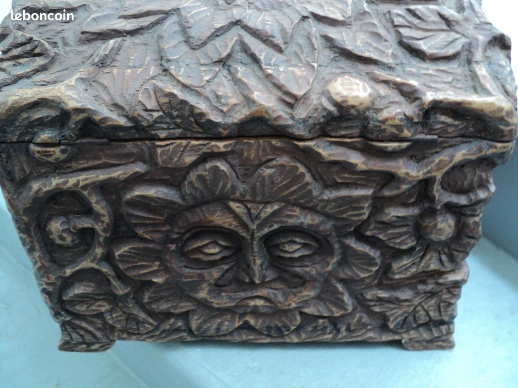 Petit COFFRE Origine Afrique de l'Ouest SCULPTE ANCIEN (image 5)
