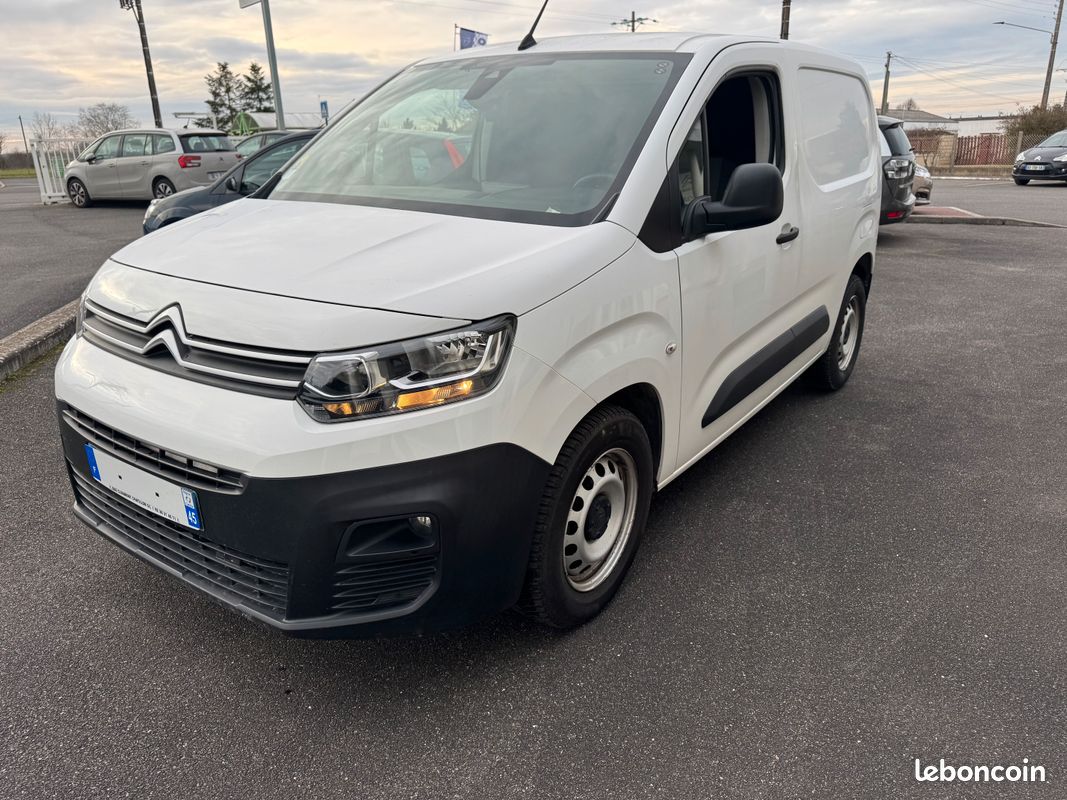 BERLINGO 1.5 hdi 100 cv + GRIP CONTROL (image 1)