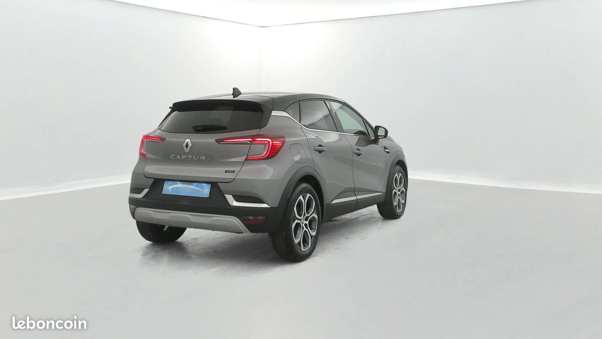 RENAULT Captur E-Tech full hybrid 145 Techno (image 5)