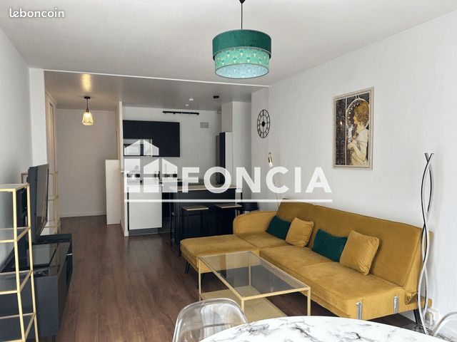Appartement 4 pièces 77 m² · à Orléans · 77 m² · 950 €