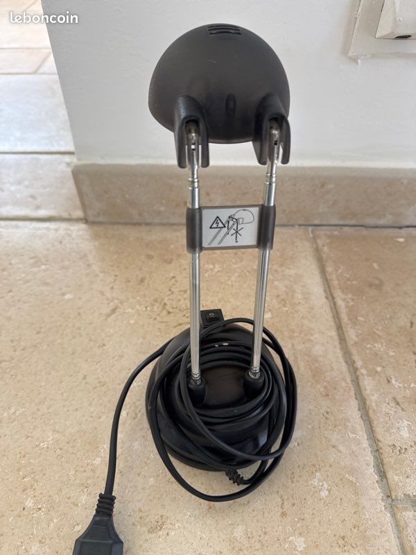 Lampe de bureau Led noire (image 3)