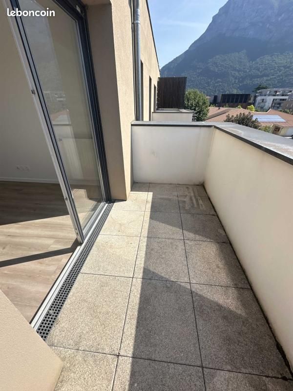 Appartement 4 pièces 86 m² · à Saint-Égrève · 86 m² · 1 062 €/mois