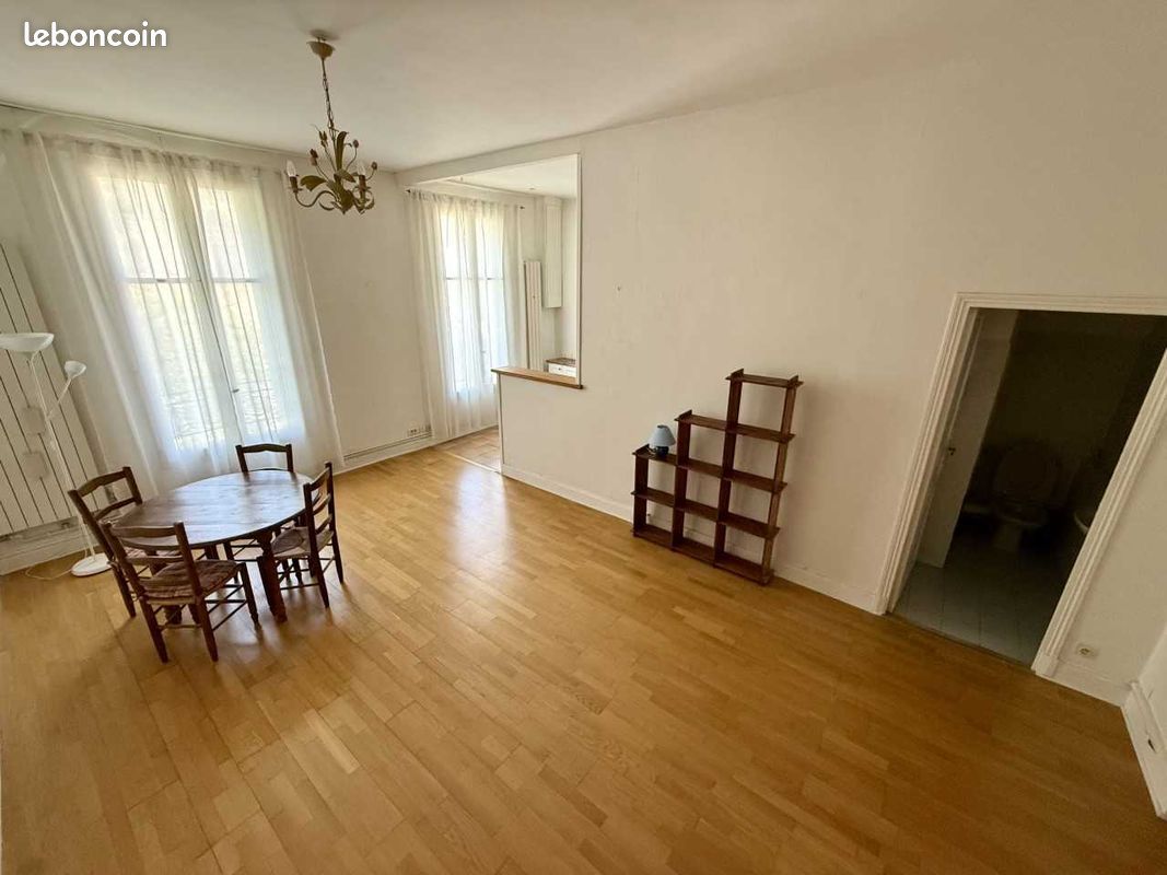 Appartement 4 pièces 113 m² · à Avignon · 113 m² · 1 050 €