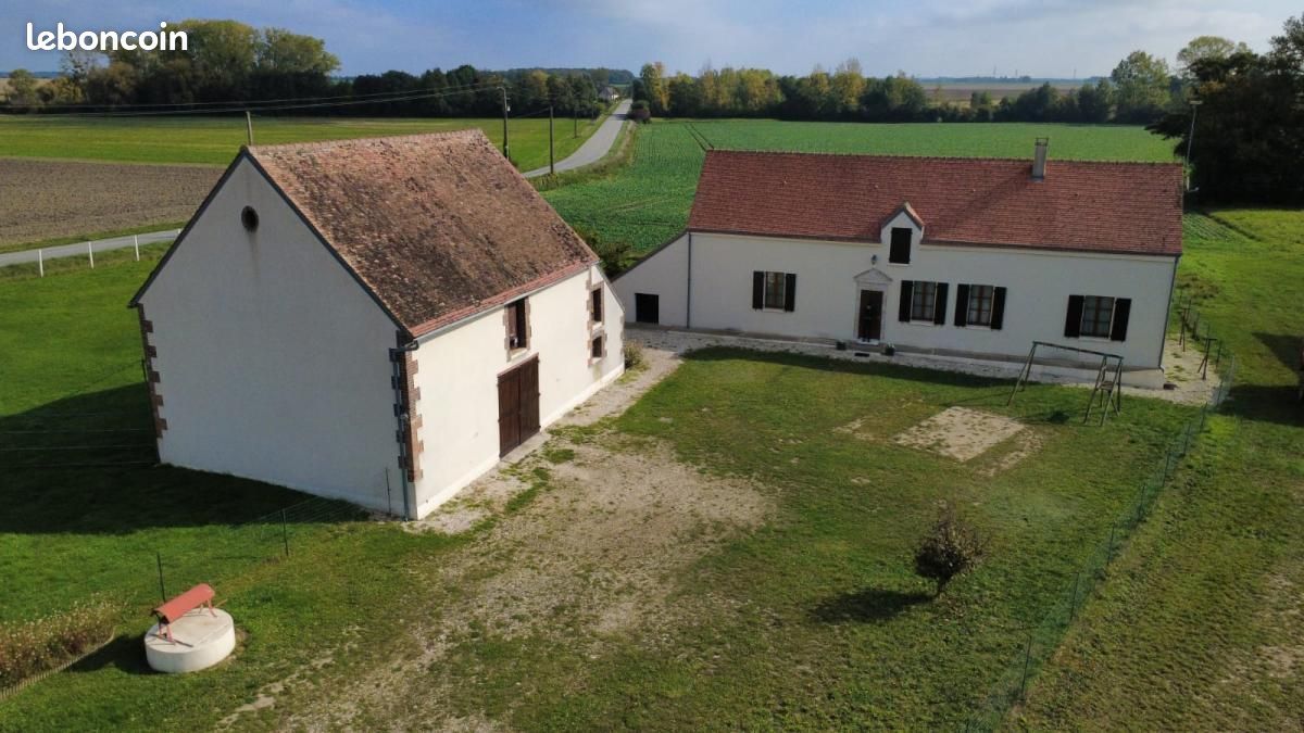 Maison 4 pièces 101 m² · à Cortrat · 101 m² · 790 €/mois