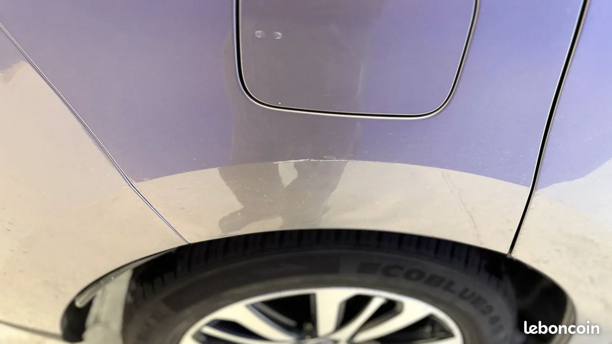 Renault Espace 2.0 dCi 200ch Initiale Paris - 7 places - Toit ouvrant - Sièges chauffants ventilés massants - Apple CarPlay - Régulateur adaptatif - Caméra de recul (image 39)
