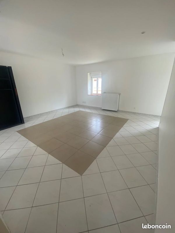 Appartement 3 pièces 68 m² · à Saint-Vallier · 68 m² · 570 €/mois