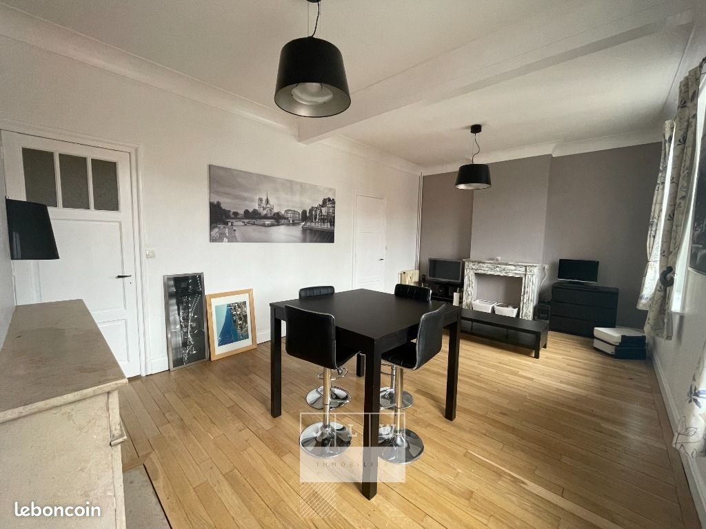 Appartement 3 pièces 93 m² · à Lille · 93 m² · 1 451 €