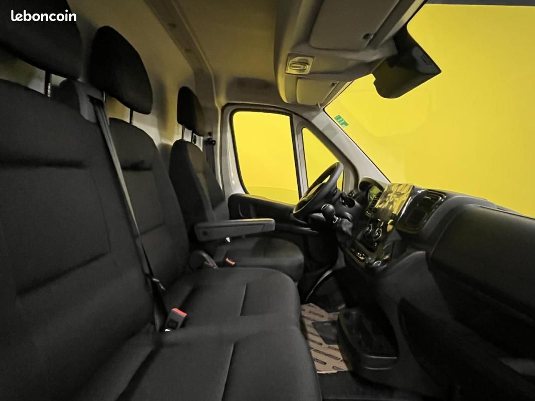 Fiat Ducato Fourgon 3.3 L2H2 2.2 - 140cv S&S III / caméra de recul roue secours 23983 H (image 7)