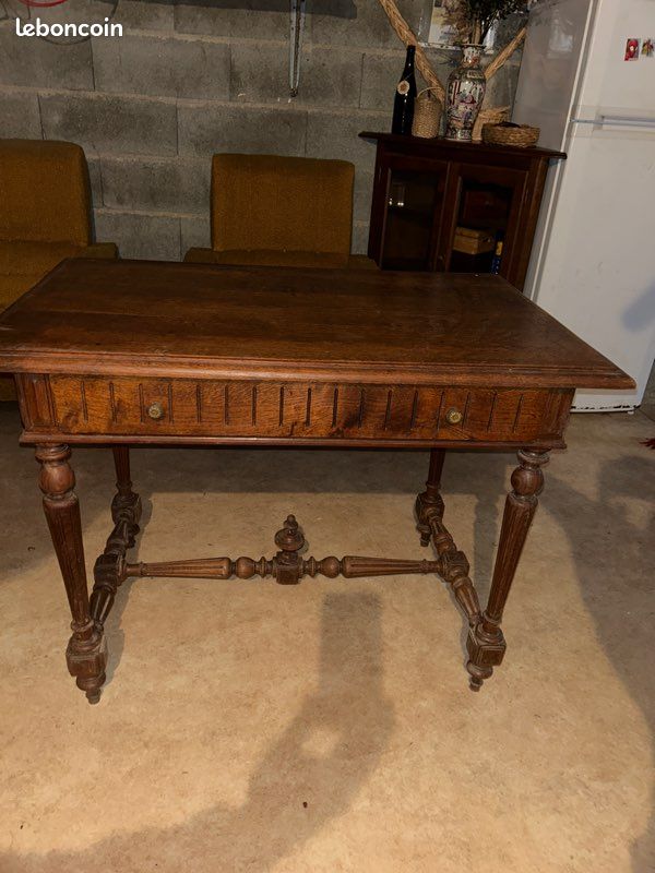 Bureau (image 1)