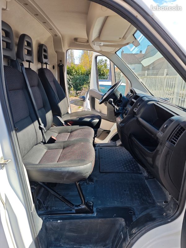 Peugeot boxer l2h2 2.0 bluehdi 110 access tva récupérable (image 5)
