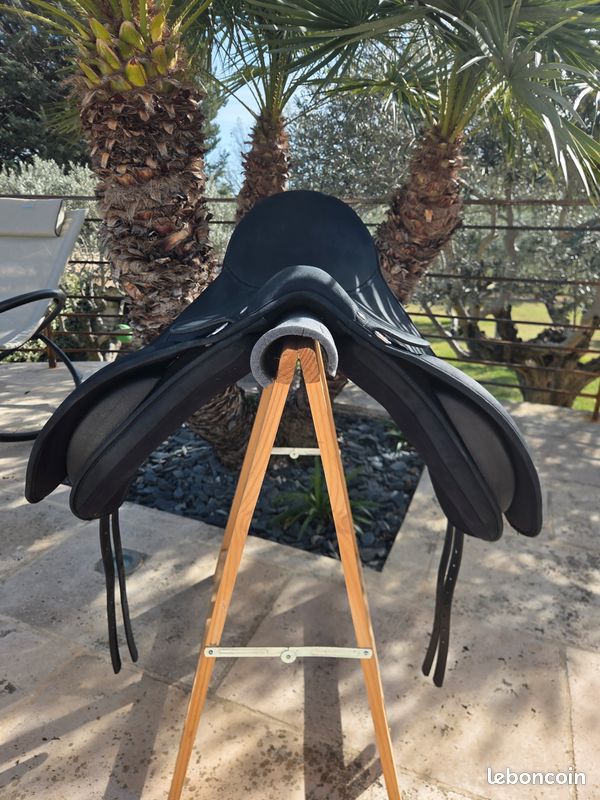 Support De Selle Murale Pliable En Métal Avec Crochet Pour Bride
