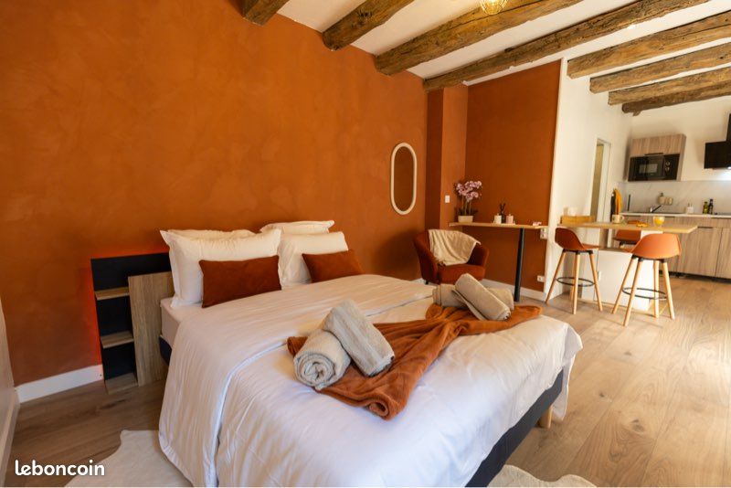 Appartement 1 pièce 28 m² · à Sarlat-la-Canéda · 28 m² · 730 €