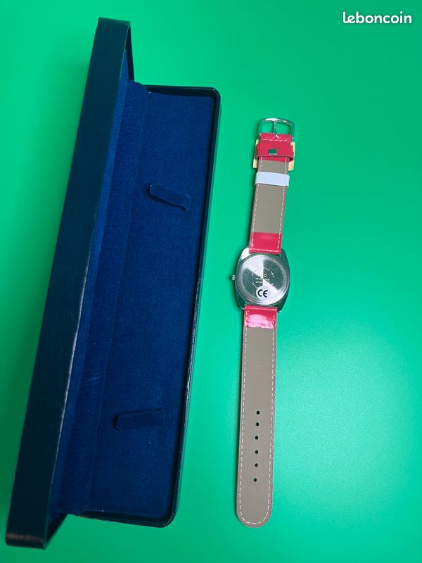 Montre Q&Q à Quartz - Boîtier Doré, Cadran Gris Et Noir - Bracelet Noir - Neuve De Stock, Pile Changée