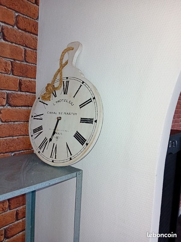 Pendule murale en bois (image 3)