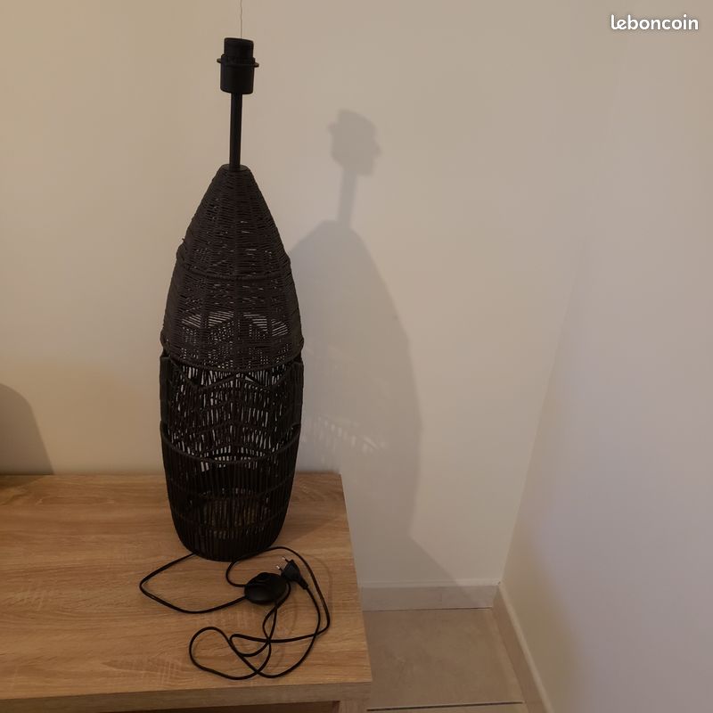 Pied de Lampe (image 1)