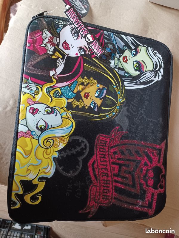 Sacoche neuve ordinateur ou tablette monster high (image 1)