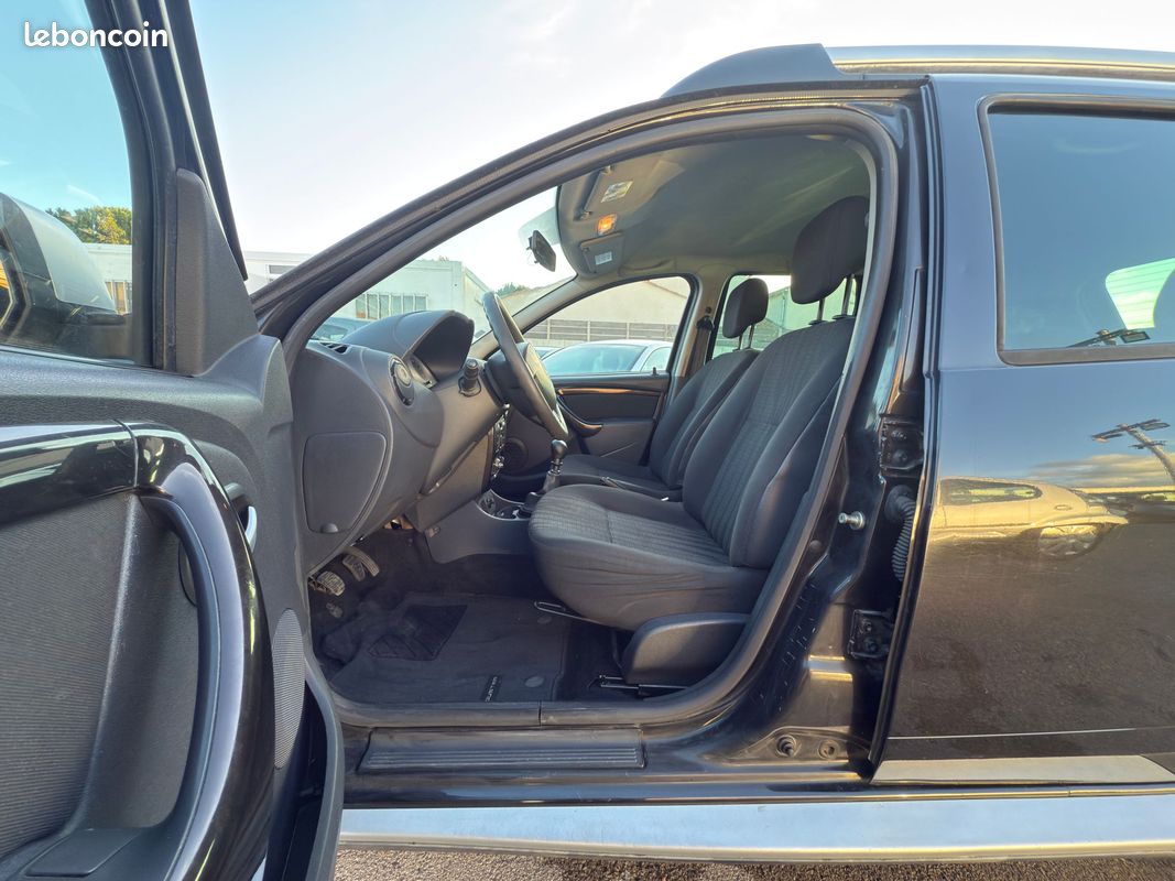 DACIA Duster 1 Phase 2 SUV 1.5 dCi 4x2 109 cv*Finition Lauréate / 2ème Main (image 4)