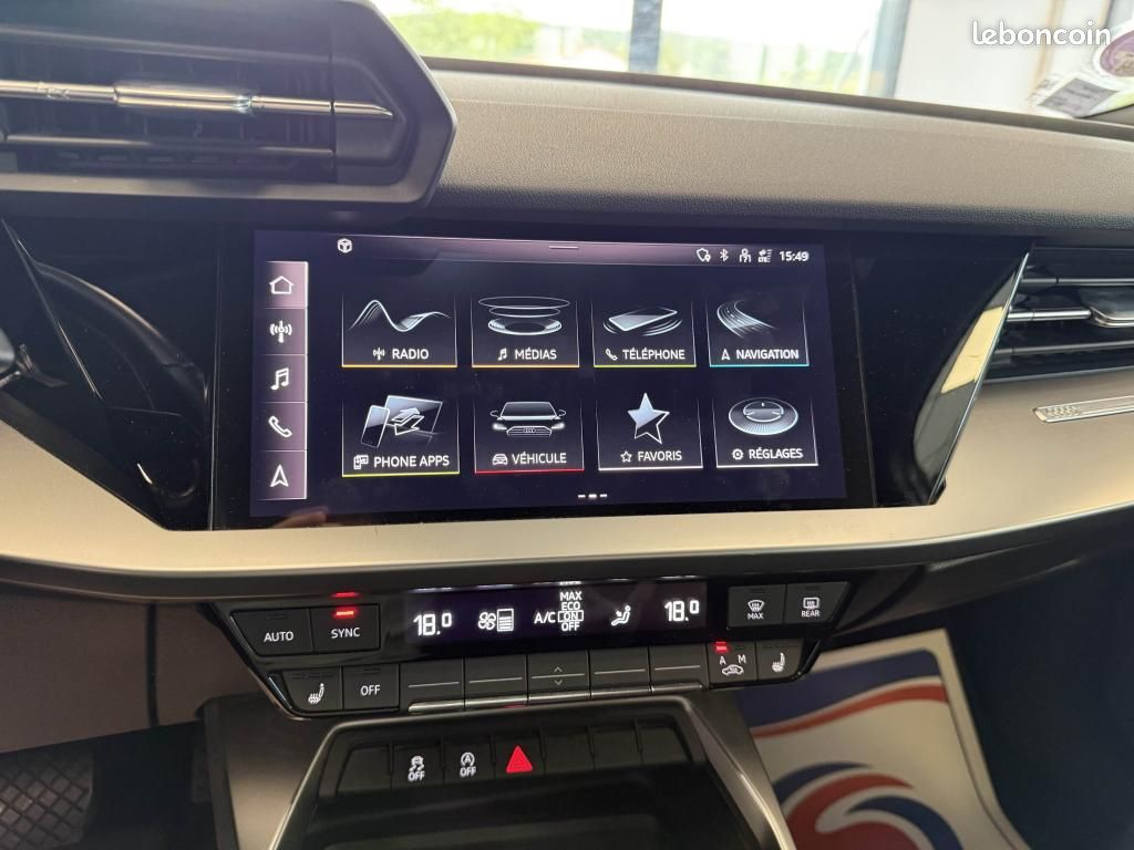 AUDI A3 SPORTBACK 35 TFSI 150 S-Tronic 7 DESIGN (image 9)
