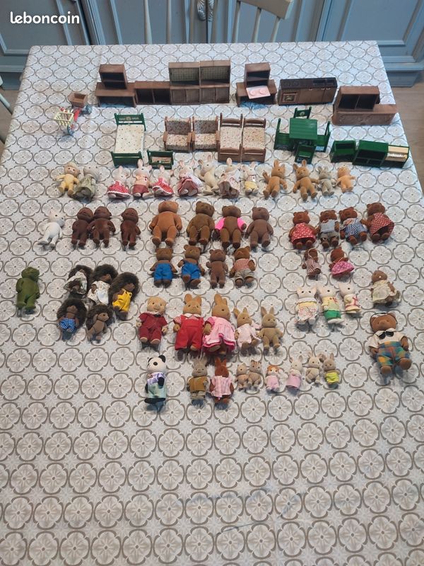 Lot De 16 Figurines Vintage Petits Malins / Sylvanians – Bandai / Epoch – A-12 No Kiki