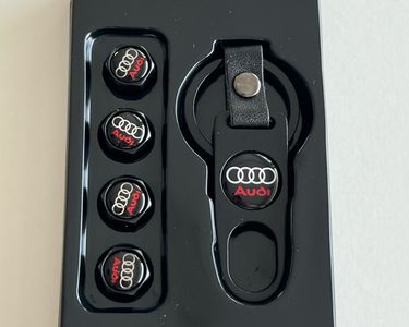 Lot 4 Capuchons Valve Pneu Audi Logo – Coffret Cadeau, Noir Élégant (9 Mm)