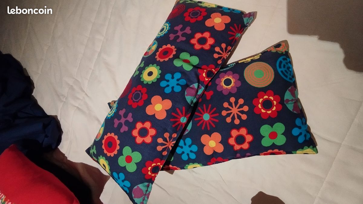 Coussins Ikea fleurs (image 1)