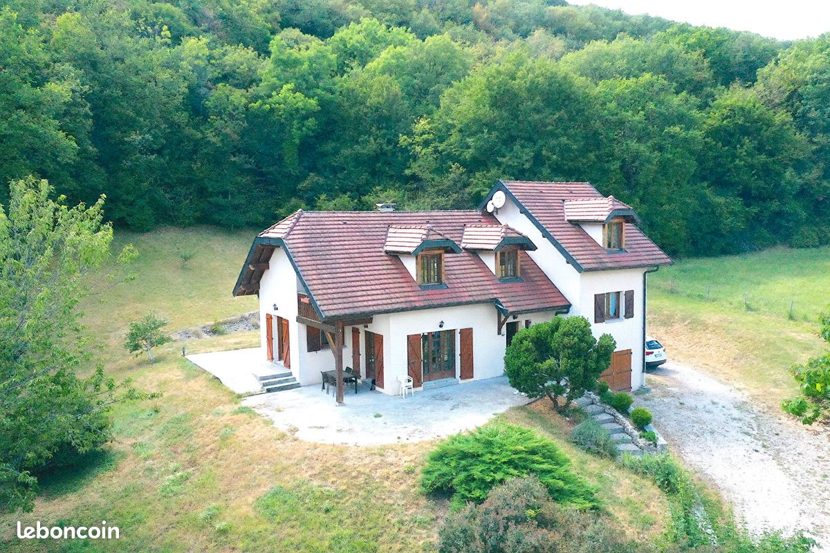 Maison 6 pièces 164 m² · à Corbonod · 164 m² · 560 000 €