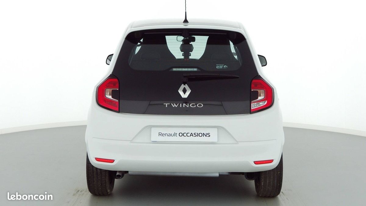 Renault twingo iii achat integral 21 zen (image 11)