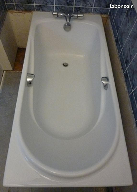 Baignoire Acrylique (image 1)