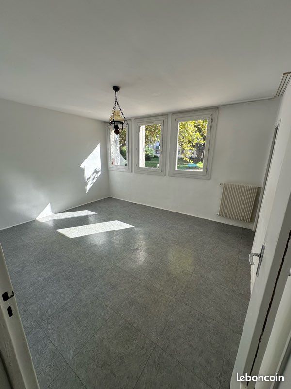 Appartement 2 pièces 44 m² · à Marignane · 44 m² · 92 000 €