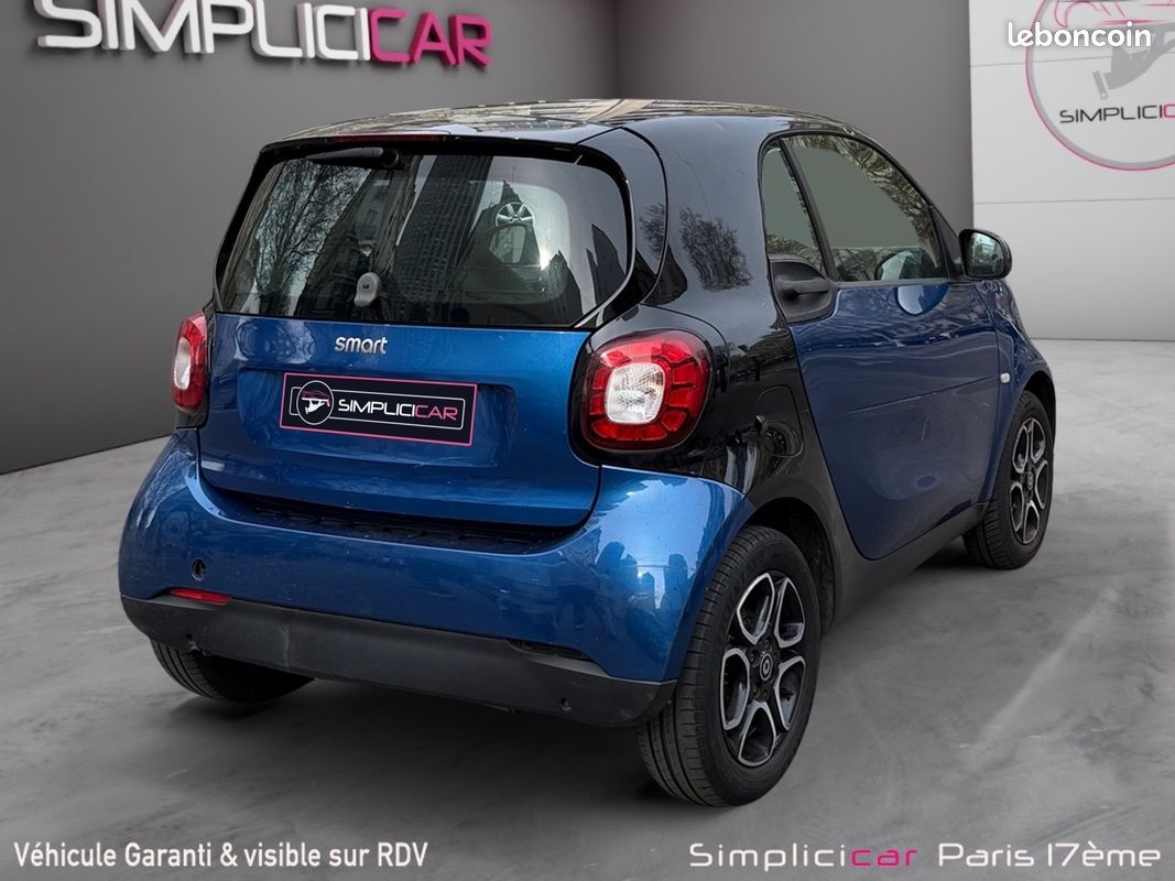 SMART FORTWO COUPE 1.0 71 ch SS BA6 Prime caméra de recul toit panoramique sièges chauffant apple carplay (image 13)