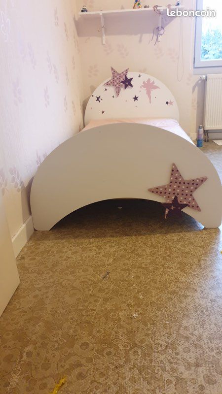 Lit enfant fille rose (image 1)