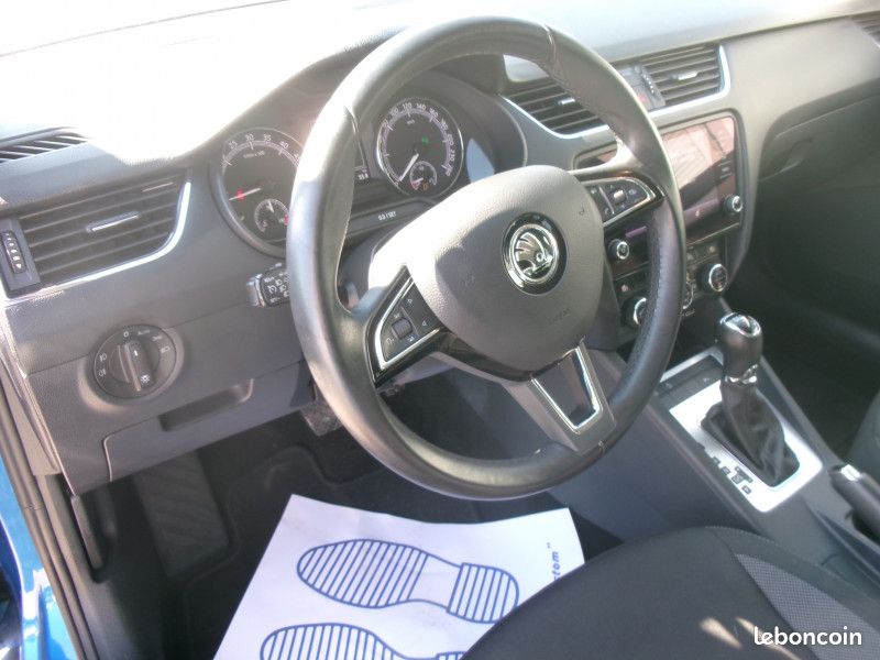 Skoda OCTAVIA COMBI 1.6 TDI 116CH SCR BUSINESS DSG7 EURO6D-T (image 17)