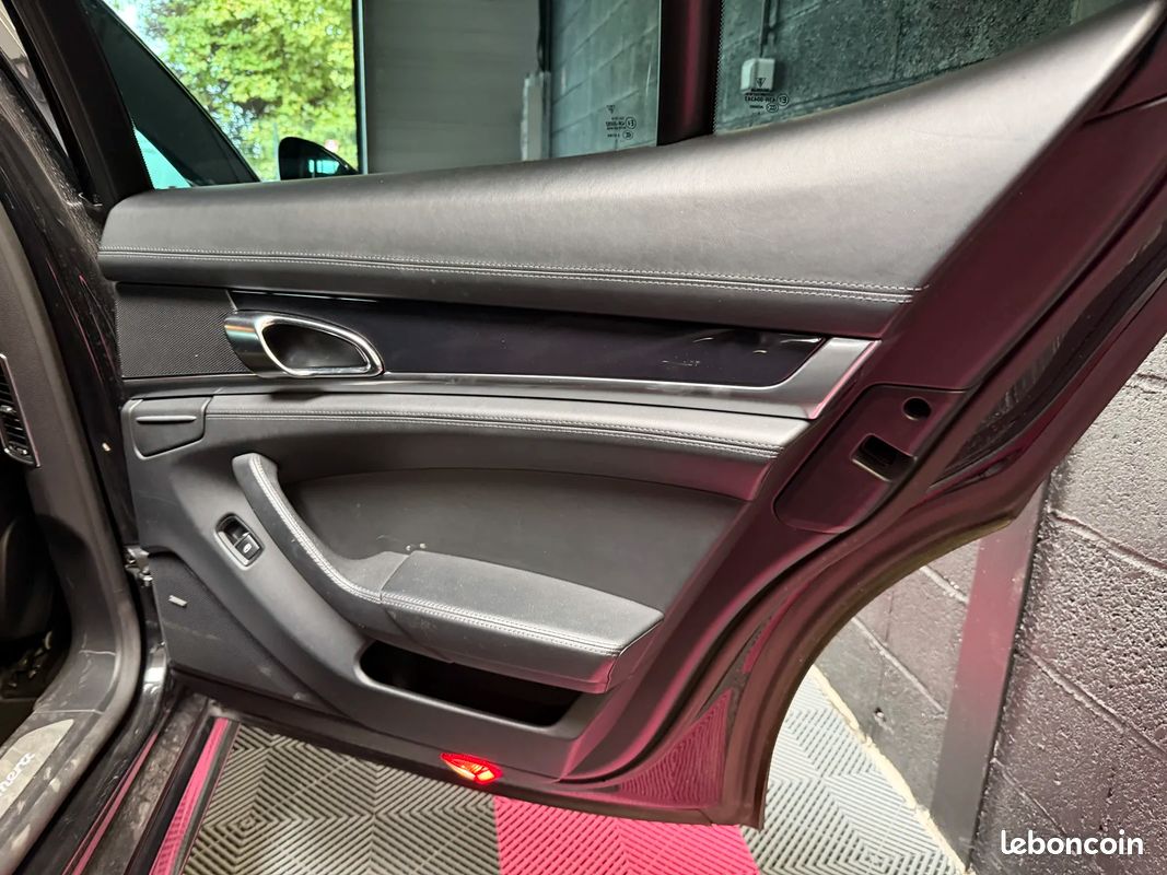 Porsche PANAMERA Diesel V6 - Caméra de recul / Sièges chauffants (image 20)