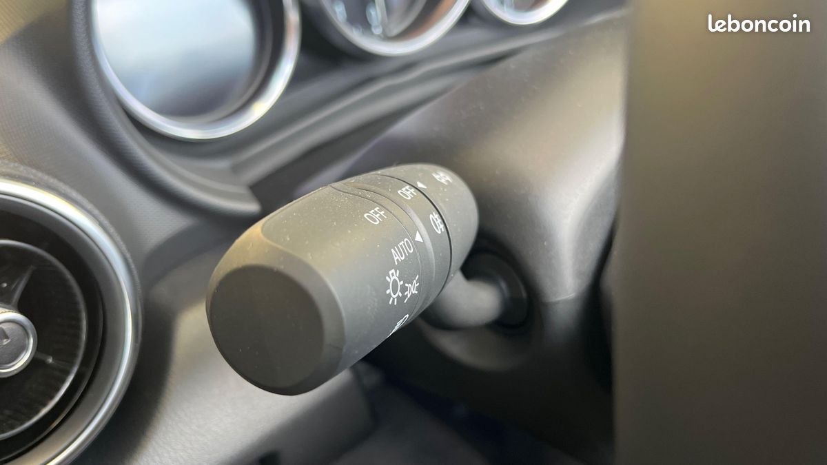 MAZDA MX-5 RF 1.5L SKYACTIV-G 132 ch Exclusive-Line (image 8)