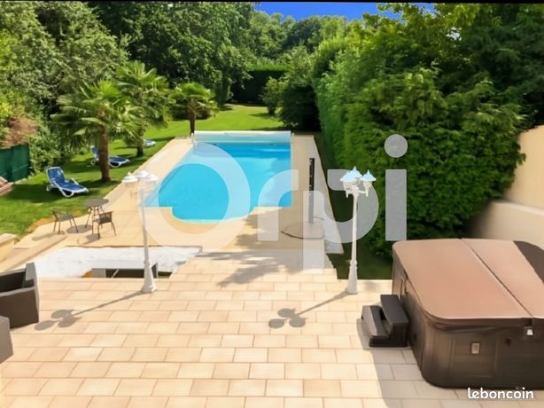Maison 6 pièces 155 m²