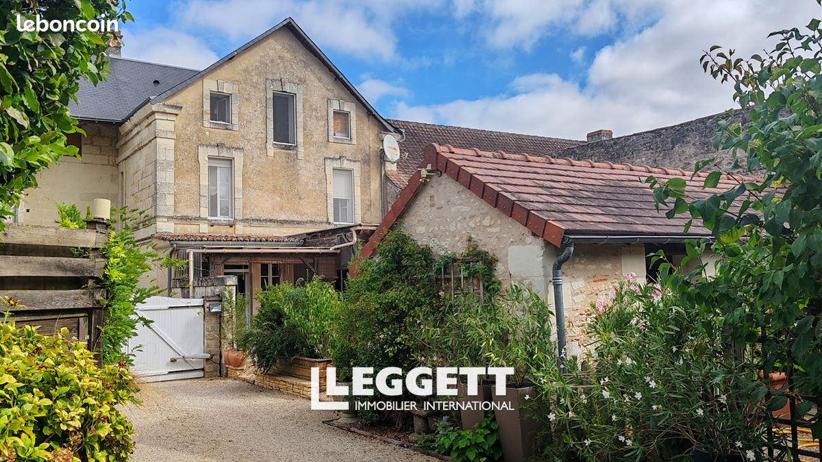 Maison 6 pièces 176 m² · à Saint-Genest-d'Ambière · 176 m² · 250 000 €