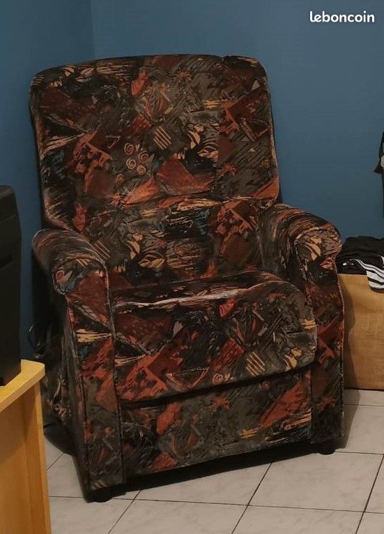Fauteuil électrique releveur inclinable (image 1)