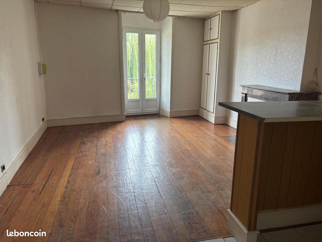 Appartement 2 pièces 42 m² · à Aubenas · 42 m² · 417 €/mois