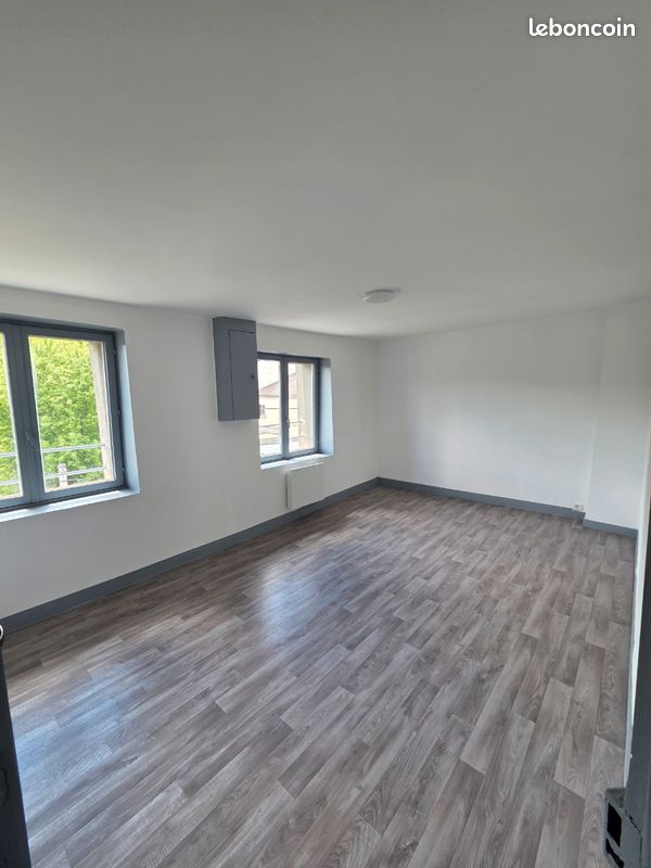 Local commercial 31 pièces 500 m² · à Saint-Étienne · 500 m² · 400 000 €