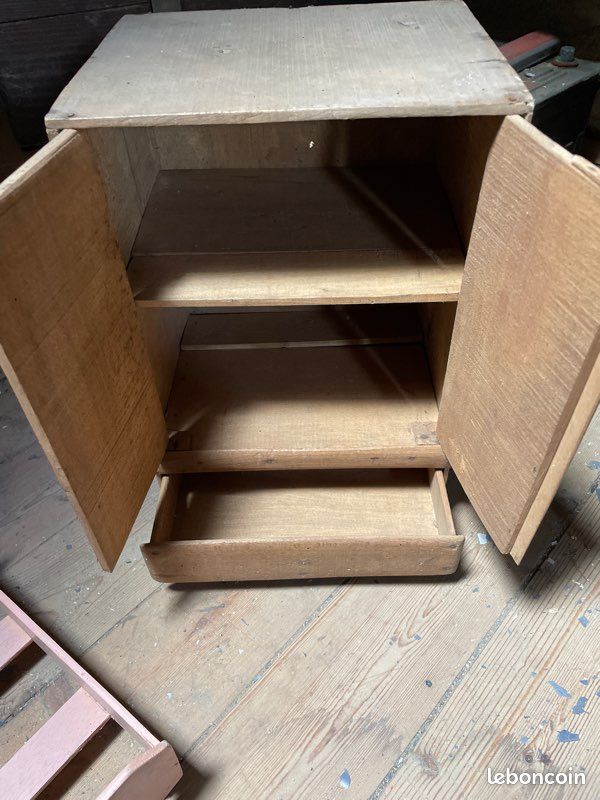 Armoire et lit de poupee vintage (image 2)