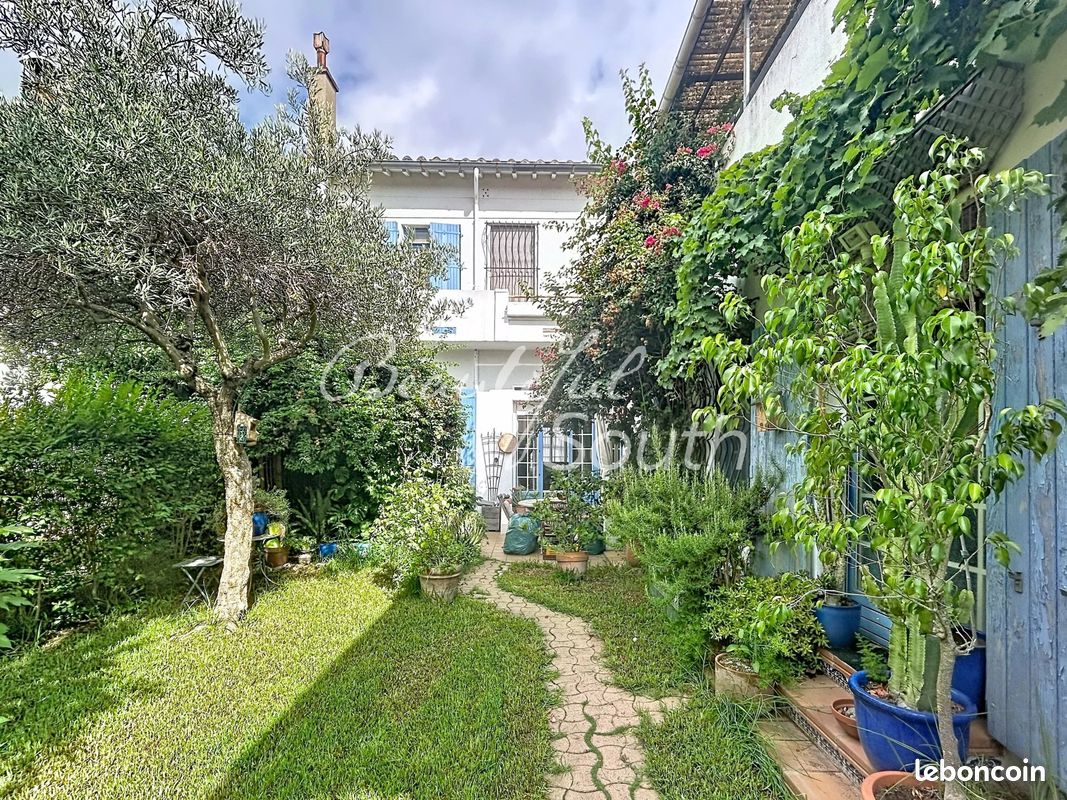 Maison 7 pièces 208 m² · à Perpignan · 208 m² · 375 000 €