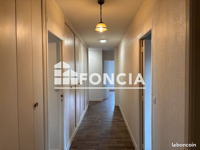 Appartement a louer etampes - 4 pièce(s) - 99 m2 - Surfyn