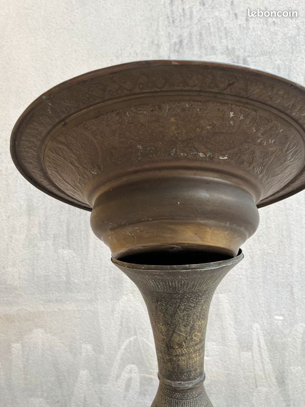 Superbe gueridon oriental laiton gravé (image 4)