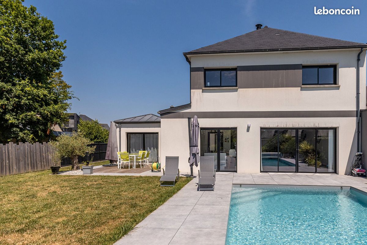 Maison 6 pièces 180 m² · à Bédée · 180 m² · 580 000 €