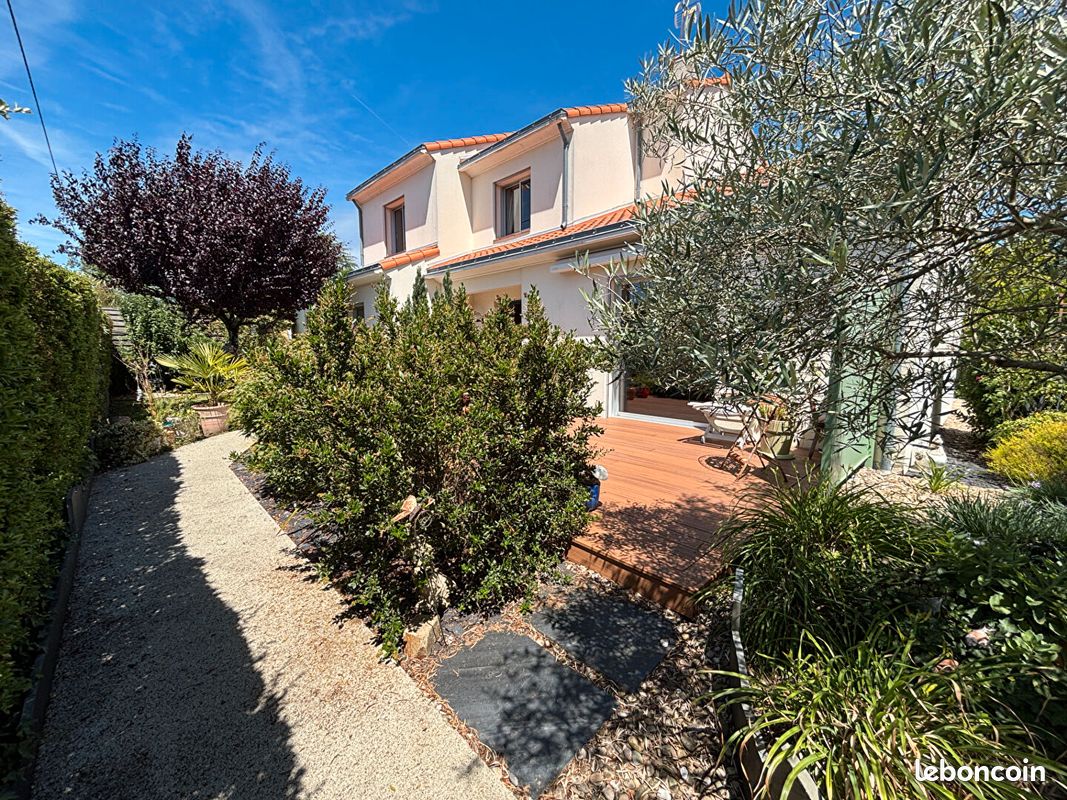 Maison 8 pièces 166 m² · à Vertou · 166 m² · 426 400 €