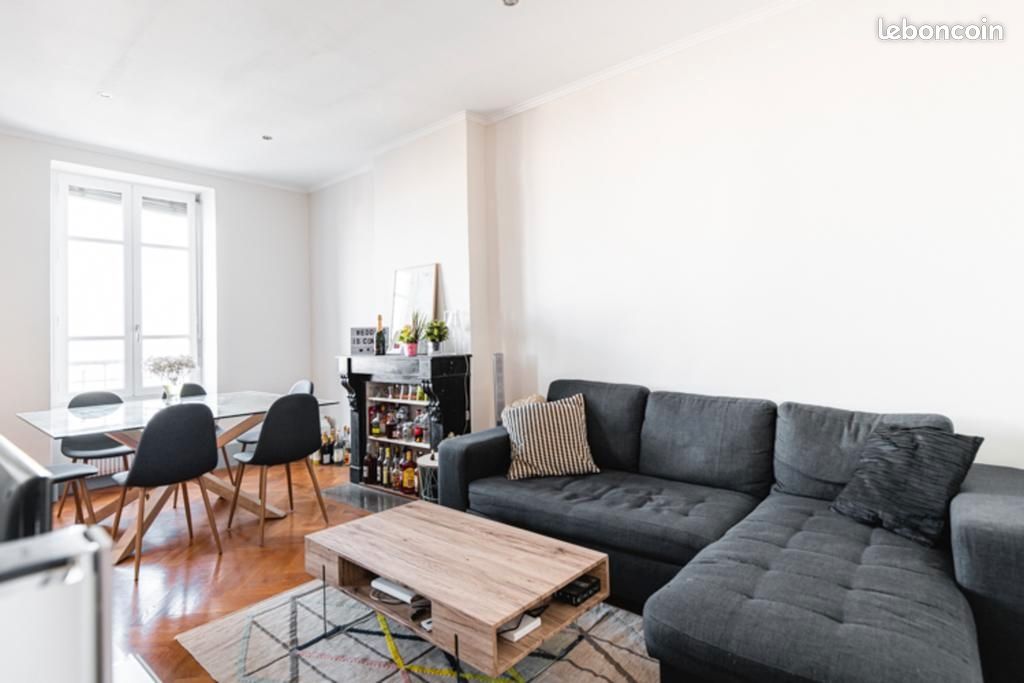 Appartement 1 pièce 40 m² · à Bron · 40 m² · 548 €