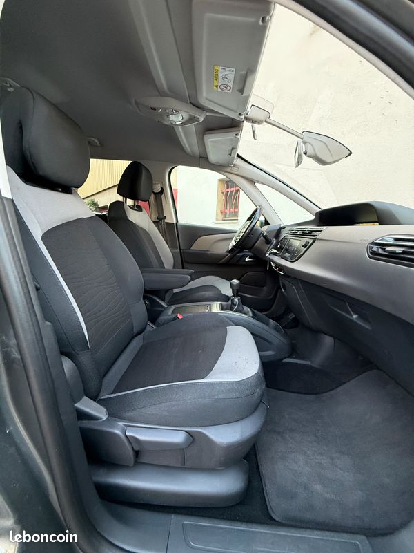 GARANTIE 12 MOIS CITROËN C4 Grand Picasso II 2.0 BlueHDi 150 cv 7 PLACES/Sieges chauffants/Bluetooth/Jantes 16/S&S (image 3)