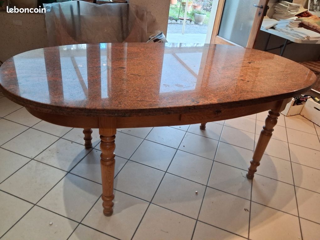 Table dessus granit (image 1)
