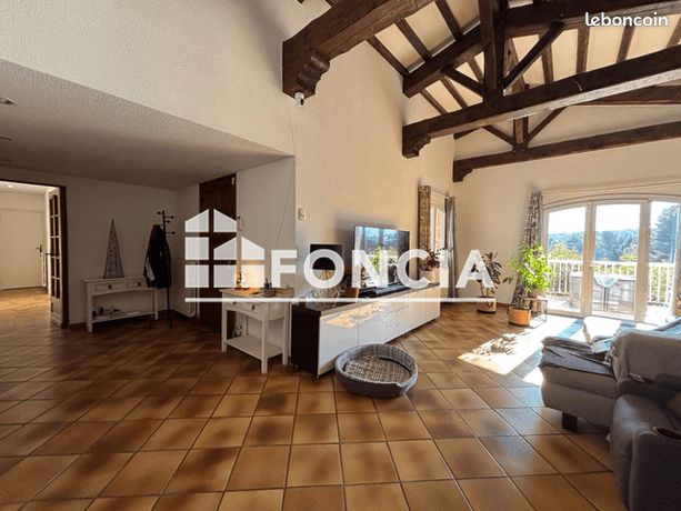 Maison 5 pièces 147 m²