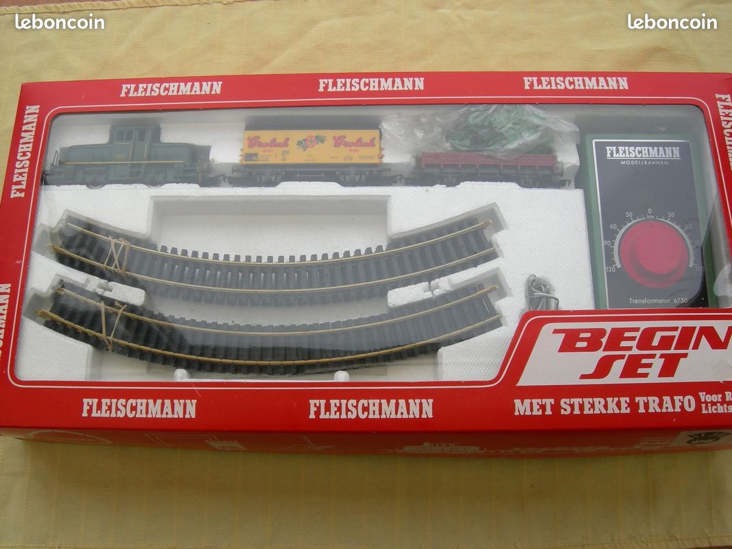 Transformateur Fleischmann 6810 - 23 Volts - Train électrique HO - Notice Et Boîte